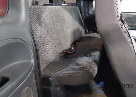 2000 Dodge Ram 1500 St z USA, uszkodzony, nr VIN 1B7HC13Y1YJ166468